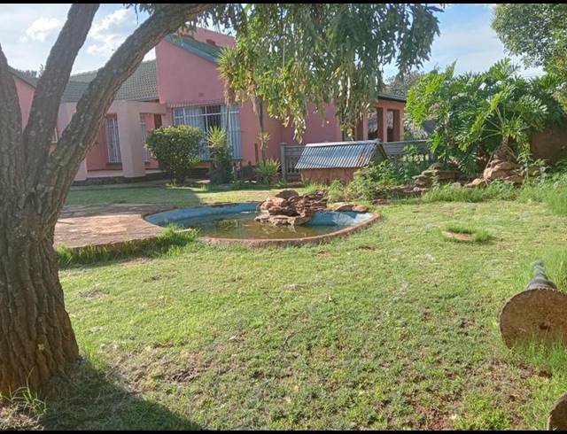 3 BEDROOM HOUSE FOR SALE IN HELIKON PARK